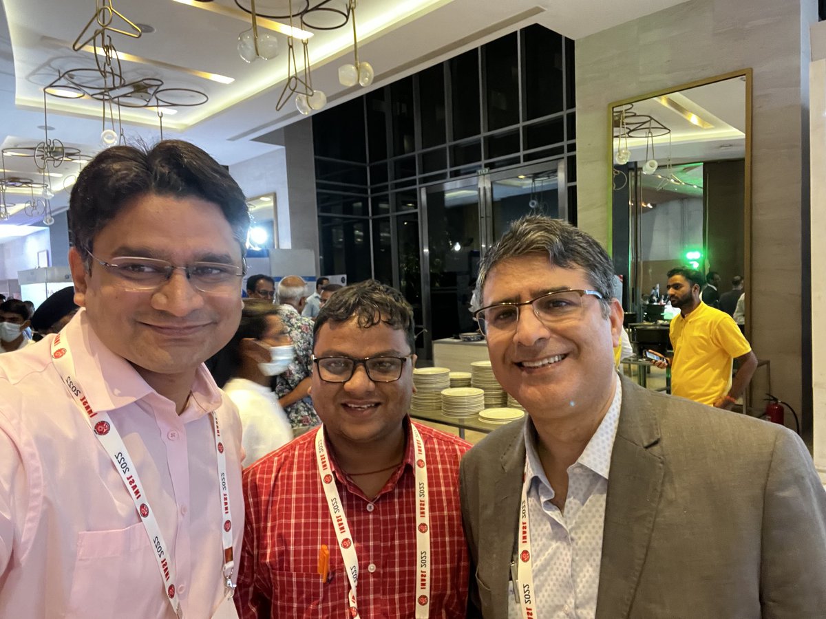 AnandVKulkarni2's tweet photo. Honoured to meet the coolest hepatologist of India ⁦@DrKaushalMadan1⁩ 

With Dr Ashish Vyas (the HBV scientist)
#livertwitter https://t.co/fRfZfzsu5A