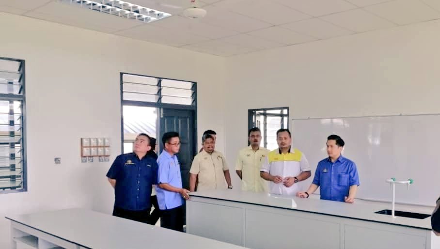 CKP_JKR's tweet photo. Pada 5 Ogos 2022 yang lepas, telah berlangsung Majlis Ringkas Penyerahan Projek Sek. Keb. Simbuan, Keningau Sabah yang disempurnakan oleh YB. Timbalan Menteri Kerja Raya bersama wakil KPM. Hadir sama YBhg. Dato' Pengarah CKP, JAPK BPP1 dan JKR Sabah.
#jkrmalaysia
#jkrprihatin https://t.co/P9v8MbKvoY