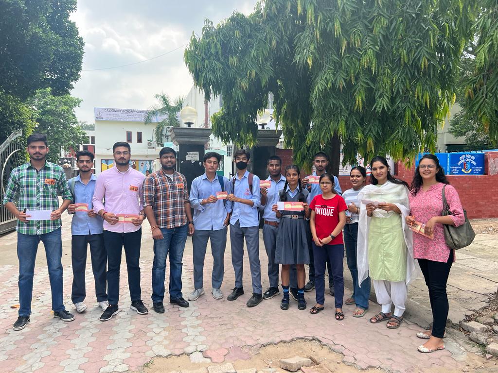 iVishal_Verma's tweet photo. Day 4 of #SchoolMembershipDrive by Karyakarta's of ABVP Chandigarh Mahanagar.. https://t.co/go9PXLOP2z