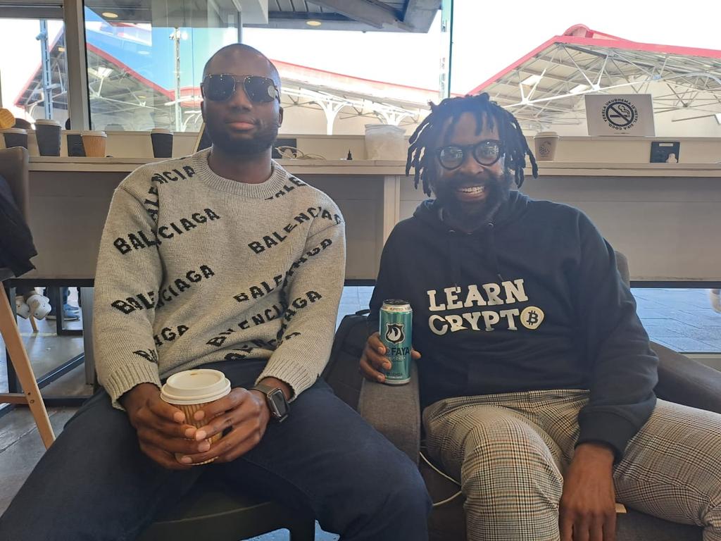 radio_homegrown's tweet photo. We in a room with 2 of the best doing it in the Crypto space. @greybtc @TheCryptoU Founder &amp; @djsbu Crypto DJ and NFT holder sharing their testimonies. 

Register here for our classes 
https://t.co/T3uI7qXeVm

#LearnCrypto
#cryptocurrencies
#AMPDstudios
 #YellowCard https://t.co/eXe5HCEEad
