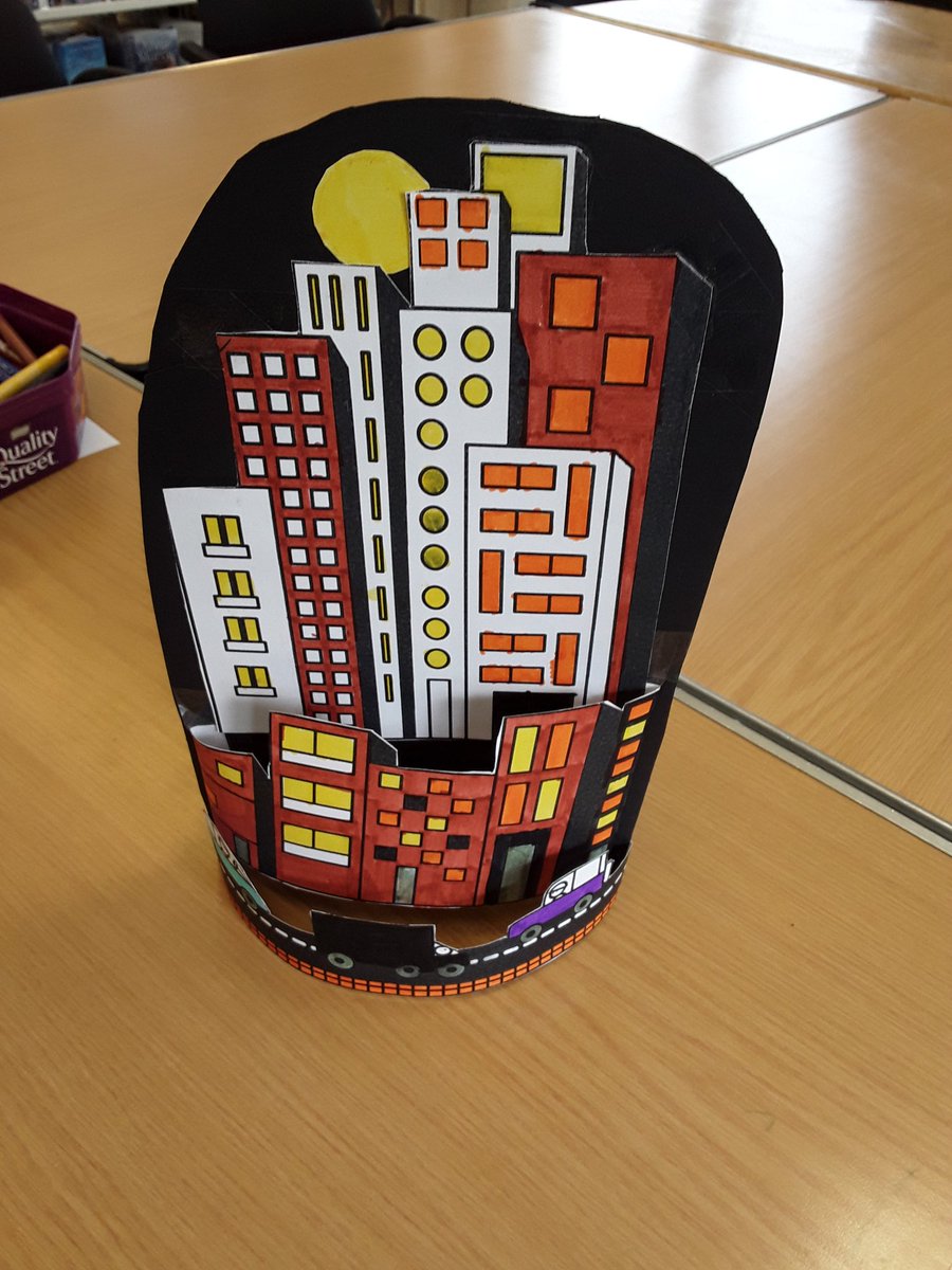 WFlibraries's tweet image. Making 3D cities this morning at #StanleyLibrary Well done everyone! #WFlibraries #SaturdayCraftSession #SummerReadingChallenge2022 #Gadgeteers
