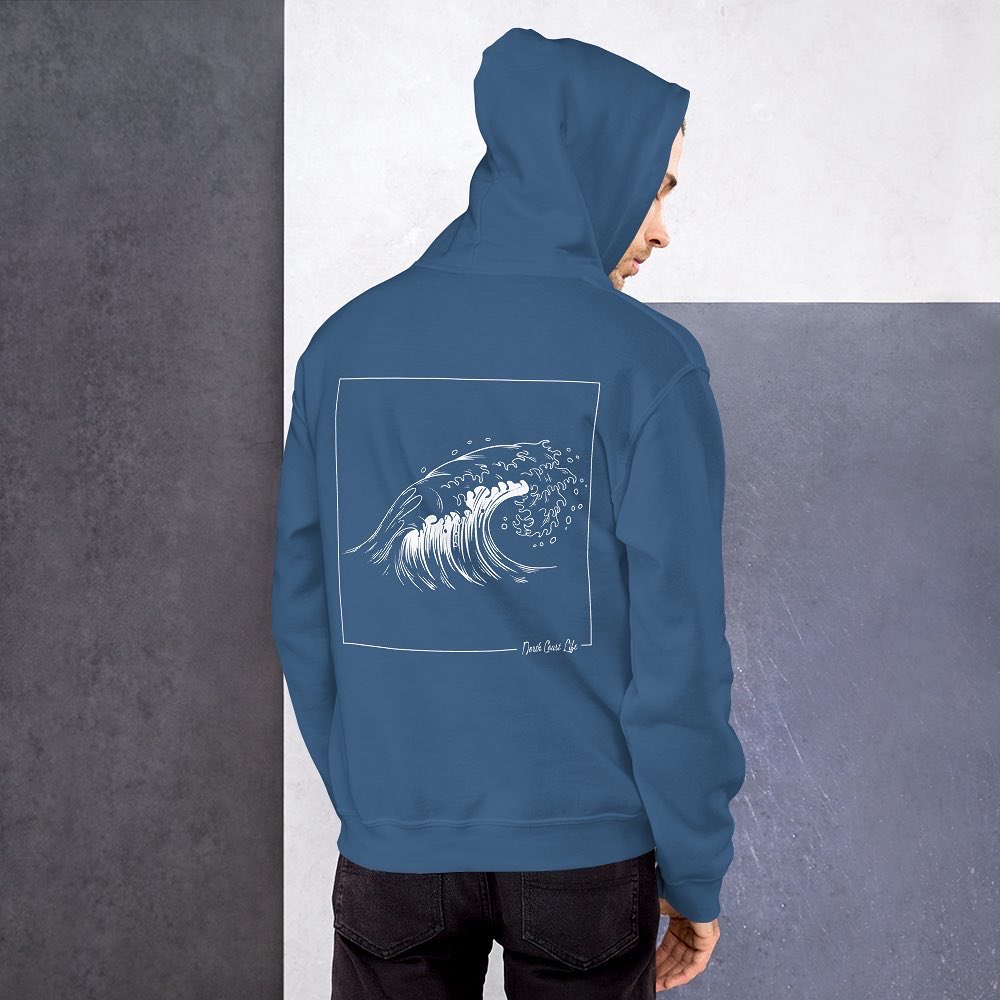 delasadesign's tweet photo. 🌊 North Coast Calling? 🏄‍♂️ We’ve just released a new ‘big wave’ unisex hoodie to add to the North Coast Life collection
—
https://t.co/tQuDEOtMKa https://t.co/Gje7TSNbLS