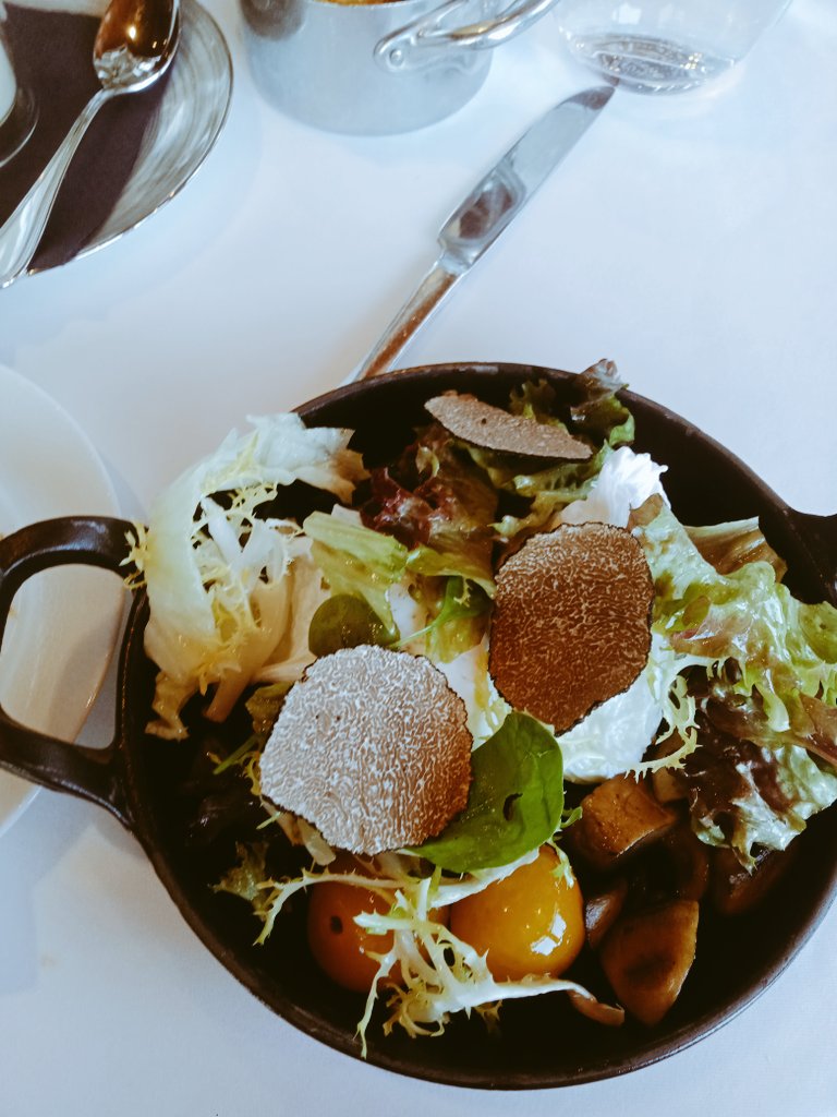 TravelPeponi's tweet photo. How breakfast at the highest restaurant above ground looks like. At.mosphere Burj khalifa gives you an excellent fine dining experience 😍

#Dubai #Foodie #foodporn #GazaUnderAttack #LuxuryTravel Jungkook #premierLeagueIsBack #photooftheday #foodphotography https://t.co/N5rFVVuwLr