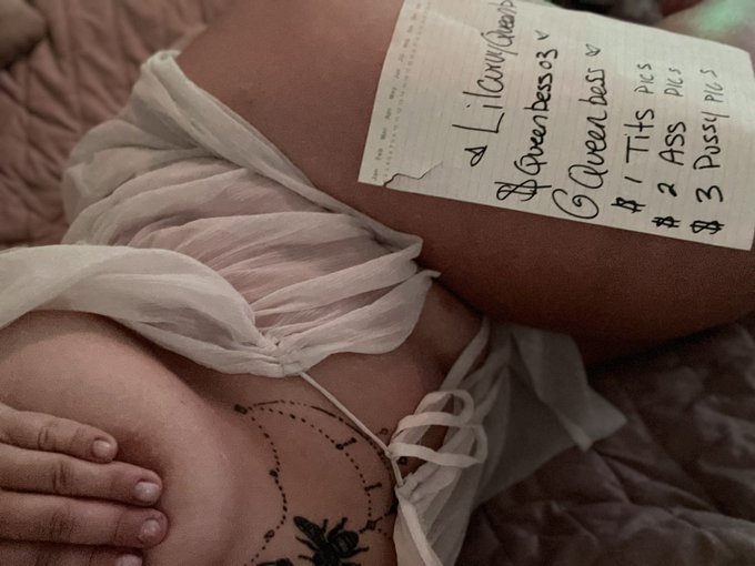 ✨FLASH SALE✨                      Cashapp Queenbess03                  venmo Queenbess   $1 Tit pic $2