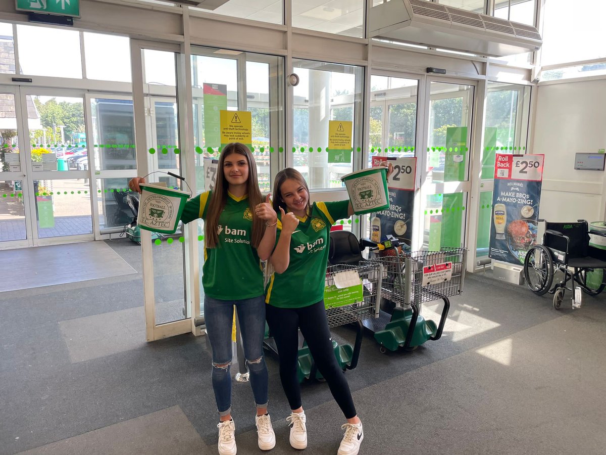 sam20101's tweet image. Fc Aztec Amazon’s bag packing to help raise some funds for the team☺️ would any teams able to help with a signed shirt to raise some funds?@ArsenalWFC @ChelseaFCW @ManCityWomen @alessiarusso7 @ellsbells89 @ellatoone99 @AlexScott @faye_white @fara_williams47 @bmeado9 @Lionesses