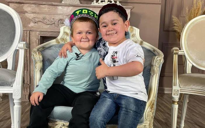 Uçakta Mertens ve Torreira