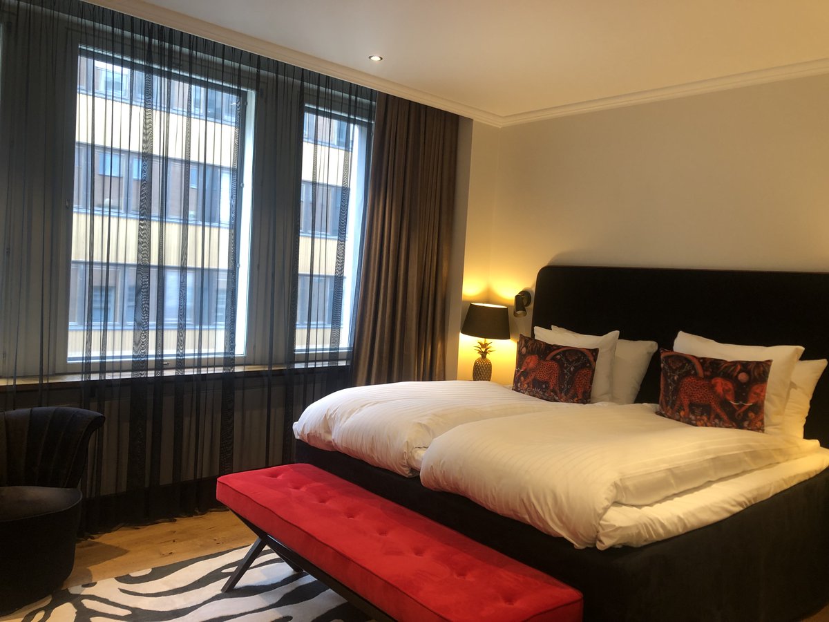 Graupix's tweet photo. Os comparto mi fabulosa experiencia en el @HotelU14 en el centro de @helsinki: https://t.co/hbG9wKGOL7 
@autographhotels @MarriottIntl @ileeorganiccare #ExactlyLikeNothingElse #GraupixHelsinki https://t.co/aiNn0Id96I