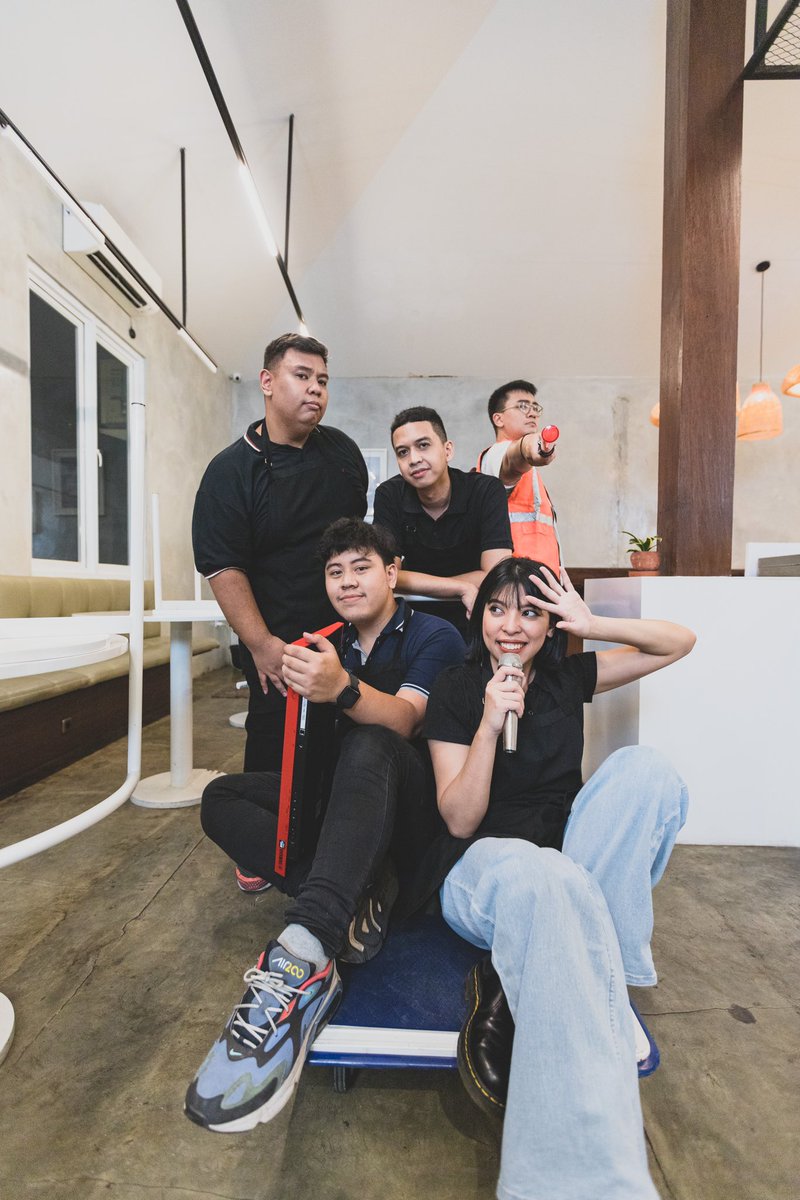 youtu.be/CGhStoowgKg

I Love Us udah ditonton > 15k views!!!! Mari yang belum klik link di atas!