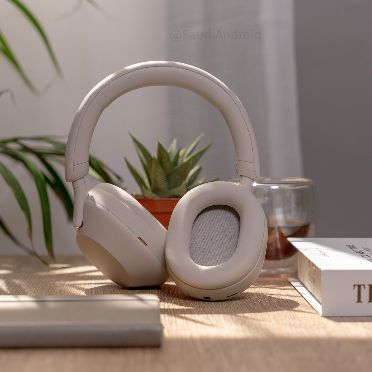 SaudiAndroid's tweet photo. 🎧#MySonyMEA #YourSoundNothingElse #WH1000XM5. https://t.co/jGDCXN8Xou