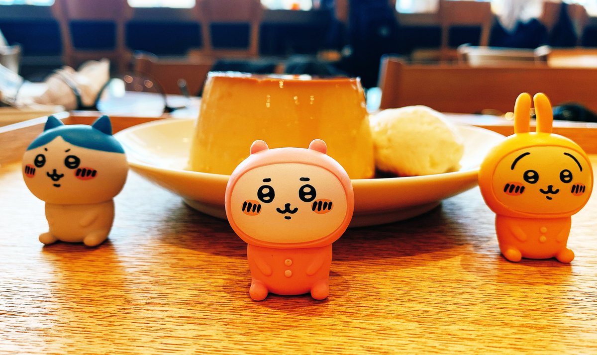 ぷりん∩^ω^∩
#ちいかわ
#うさぎ