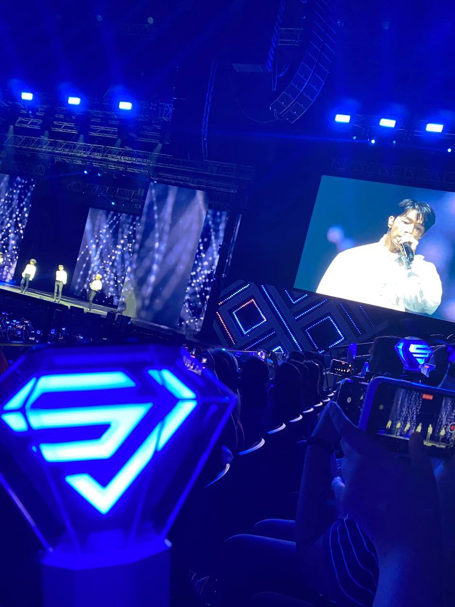 HaeppinessPH's tweet photo. Attendance check! 

Will always support @donghae861015 and the rest of Super Junior!

Thank you, @SJofficial and inang @happeehour !

We love you, @AllRiseSilver !

#SS9inManila #DONGHAE https://t.co/ua7Z1Nz614