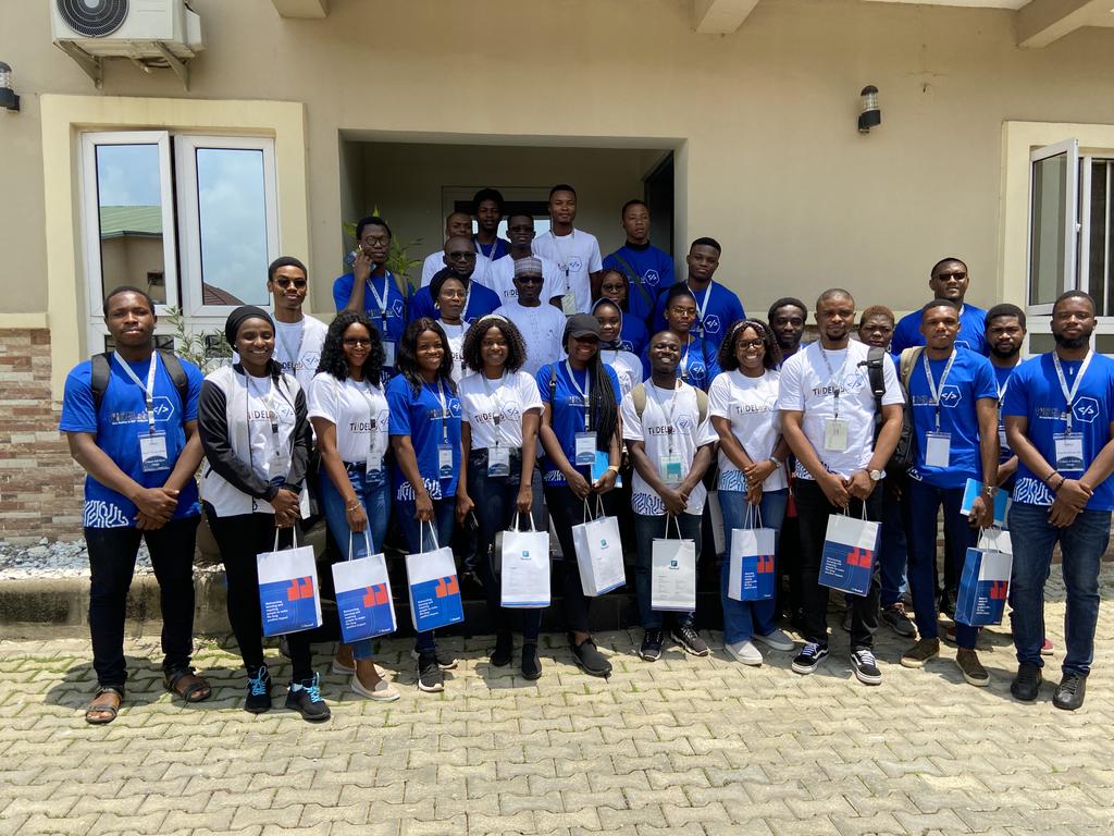 TIIDELab's tweet photo. @FlexiSAF gave us all goodie bags and the excursion ended with a lunch at @drumstixng
Thank you so much @FlexiSAF, we are grateful. Thank you @ITFNigeria and @necadotorg for the #TSDP opportunity. Thank you @kadir_salami for the gift of @TIIDELab
See y'all in Lagos😊 https://t.co/4t1squEnMR