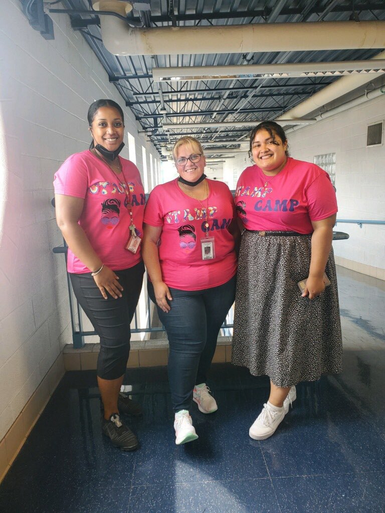 Title1_PGCPS's tweet photo. Thanks to our Panorama ES #STAMPCAMP trio of leaders for leading our campers and staff to beyond the stars! Awesome job! Cori Collins, Karen Streeter, and Karla Torres our interpreter.#pgcps #title1pgcps #nasasbest https://t.co/BYpwaurosH