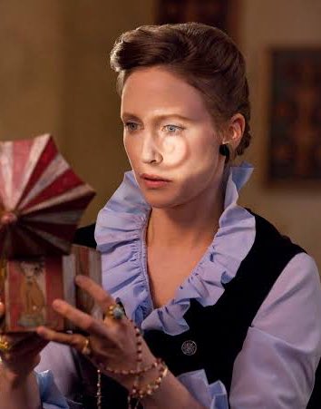 ConjuringBrasil's tweet image. Hoje o dia é DELA! Vera Farmiga está comemorando 49 anos de muito talento e aclamação. Feliz aniversário, diva! 🎂♥️