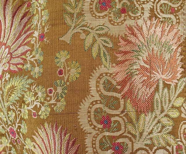 SilkDamask's tweet photo. #SackbackSaturday: Good morning, kind readers! Rich, robust floral pattern, for this brocaded silk sack back dress, c. 1720-1750 (British?) More: https://t.co/BWRzvoNKFZ @metmuseum https://t.co/7nlazWXdUz