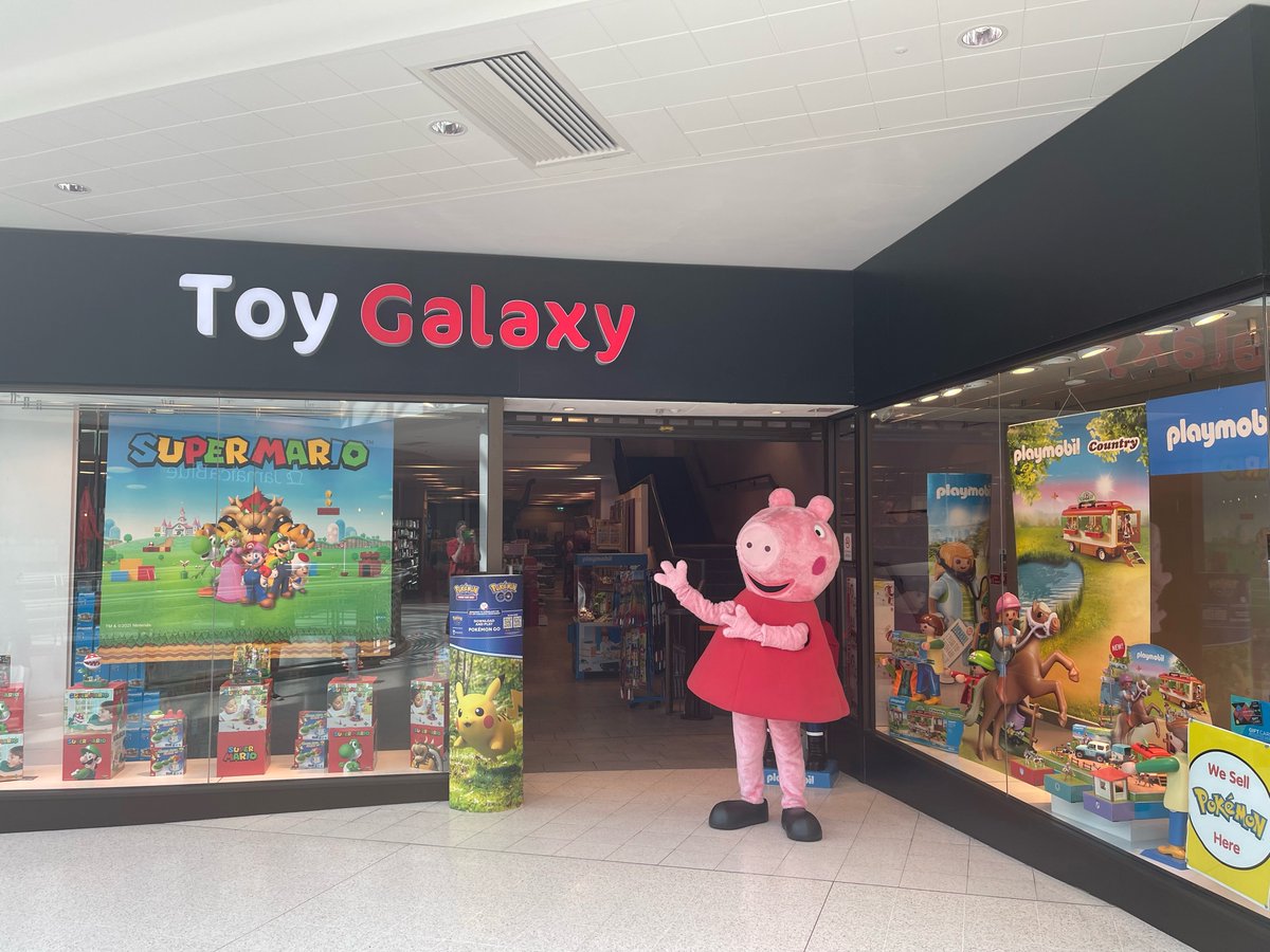 Have you passed by our Store to see Peppa today?! 🐷