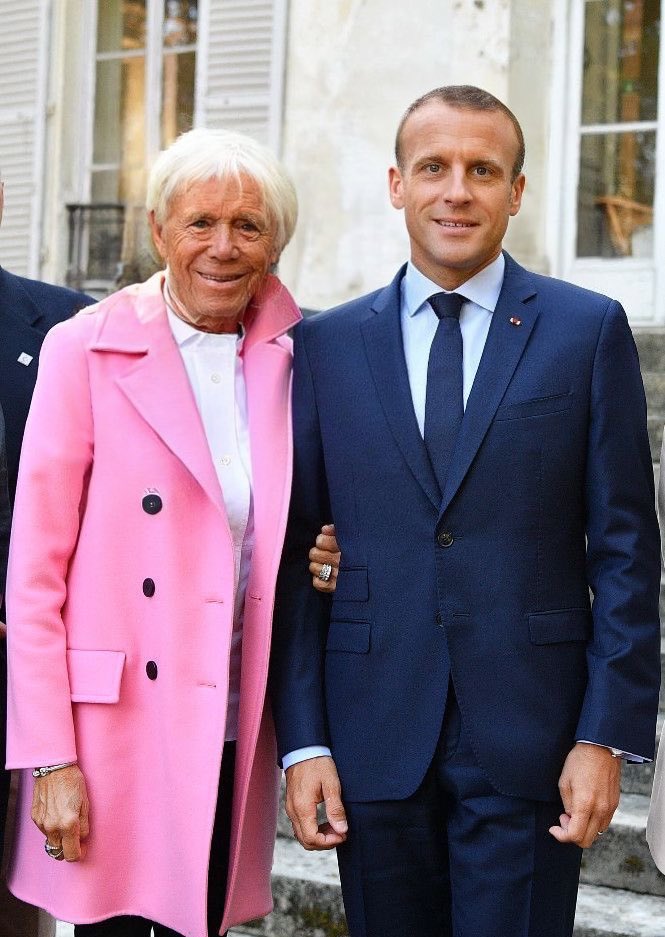 LisaDeLaComte's tweet photo. Depuis que le trogneux décadent et son esclave sexuel sont au pouvoir la France est devenue la capitale de la débauche. #JeanMichelTrogneux
#JeanMichelTrogneuxgate https://t.co/bcrrF6f70P