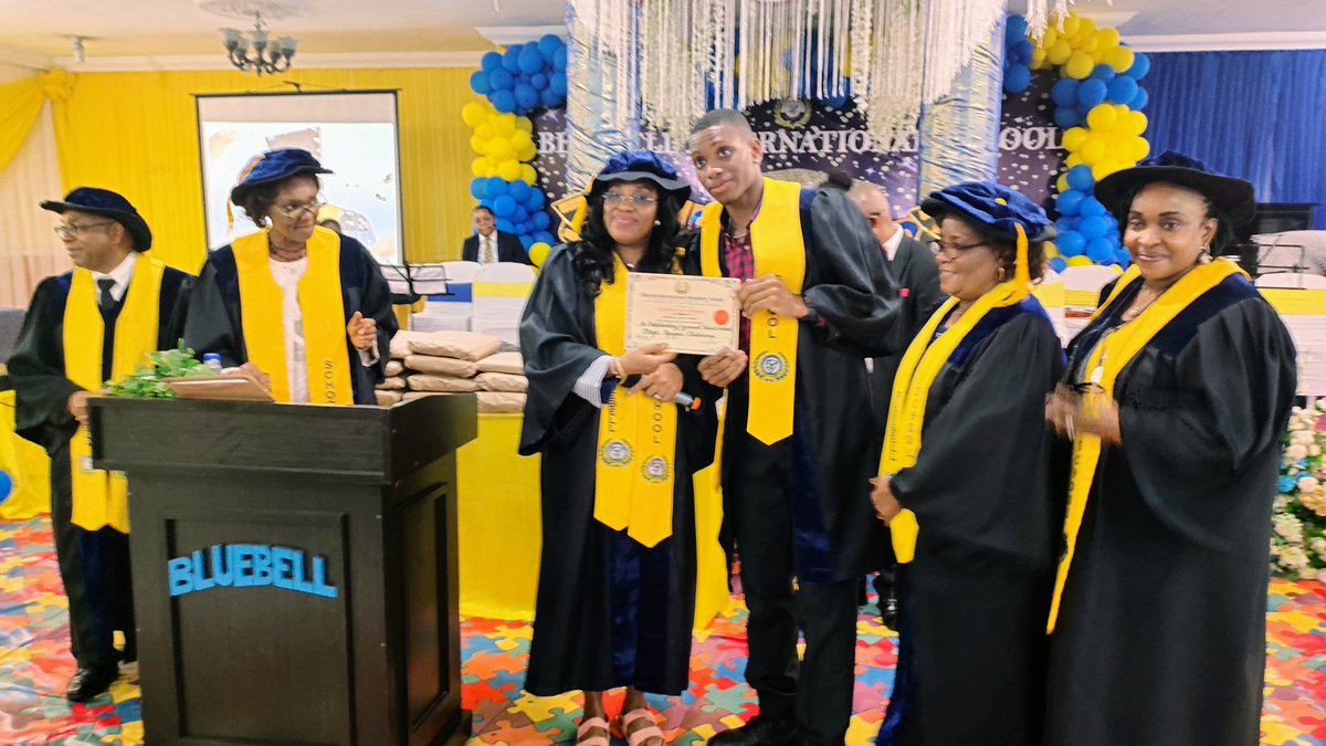 @bluebellsch tweet media