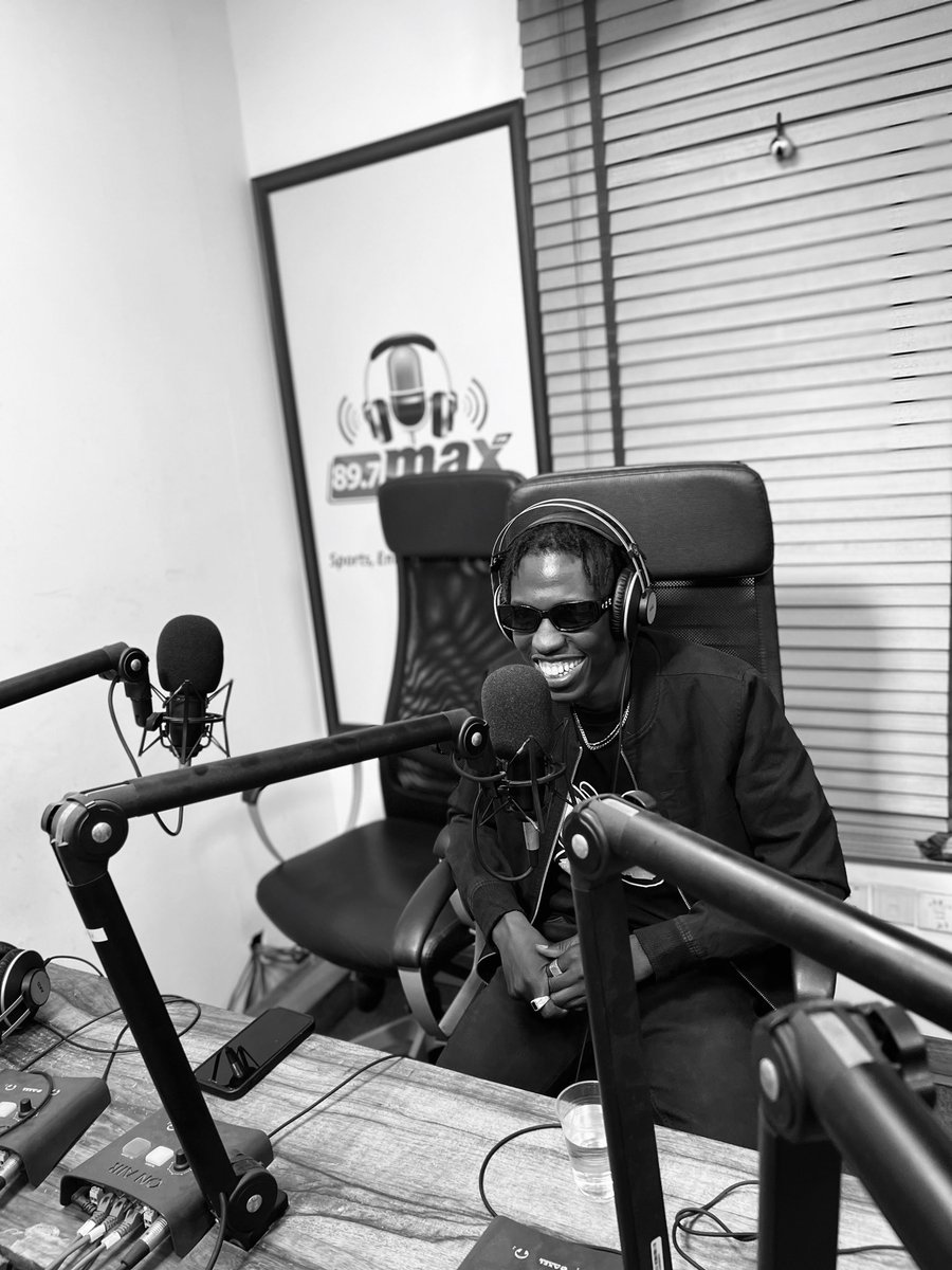 jderobie's tweet photo. I had a great time with you #HeavyDee.
Was a pleasure meeting for the first time. Looking forward to link up again 🙌🏾🙌🏾 https://t.co/EIYEcLFlwD