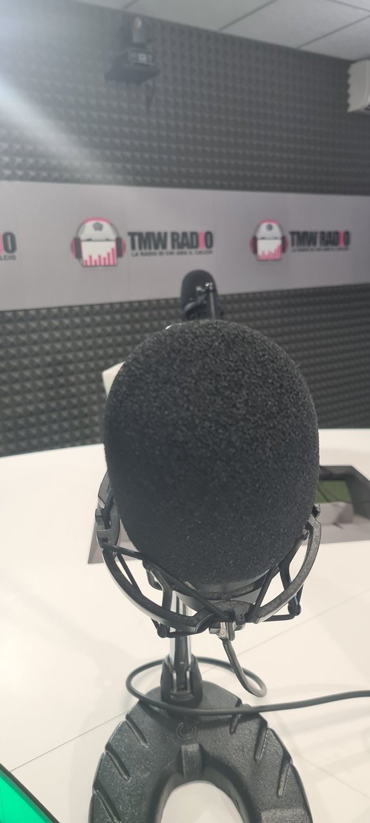marcopiccari1's tweet photo. #Sabatolive dalle 15 alle 19 ci sono su @TMW_radio fuori fa tanto caldo, scaricate l'App e seguiteci al riparo dal sole. A tra poco. https://t.co/cFVdqwhv6T