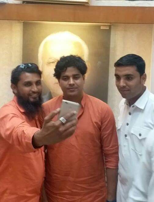राज्यसभा सांसद व अखील भारतीय राष्ट्रीय कांग्रेस अल्पसंख्यक विभाग के राष्ट्रीय चेयरमैन भाई इमरान प्रतापगढ़ी जी को यौम-ए-पैदाइश की मुबारकबाद।

<a href="/ShayarImran/">Imran Pratapgarhi</a> <a href="/vajidsayyed111/">vajid sayyed</a>