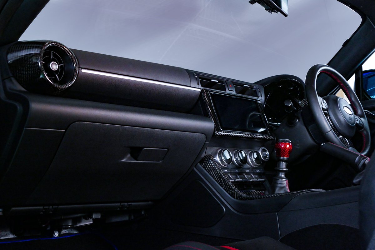 GR86/BRZリアルカーボンインテリアパネル装着写真♪スポーティかつ