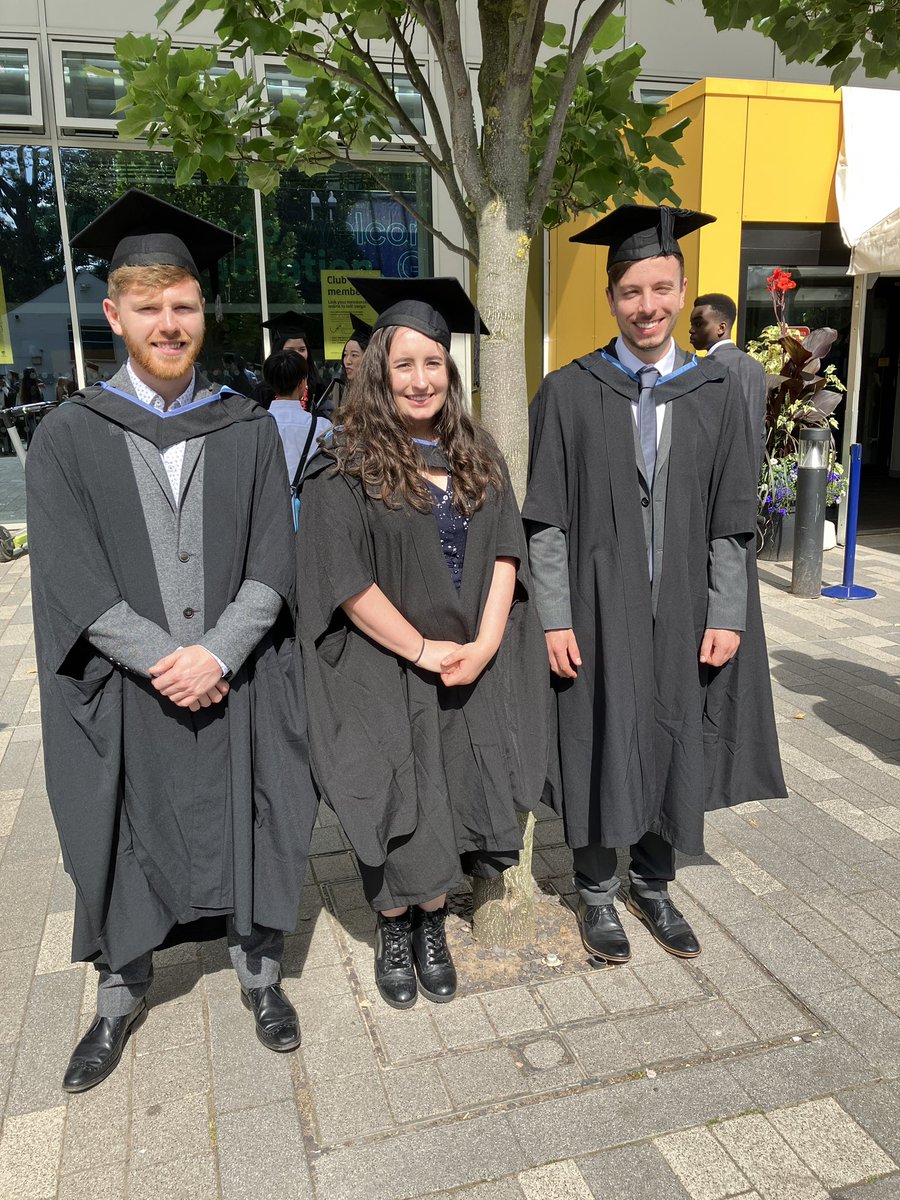DaveCookUoNbrew's tweet photo. Great to see some of our 2020 MSc Brewing class at graduation today and to learn what you’re all doing out there in the industry. #KeepBrewing https://t.co/BlGa7zZfEr