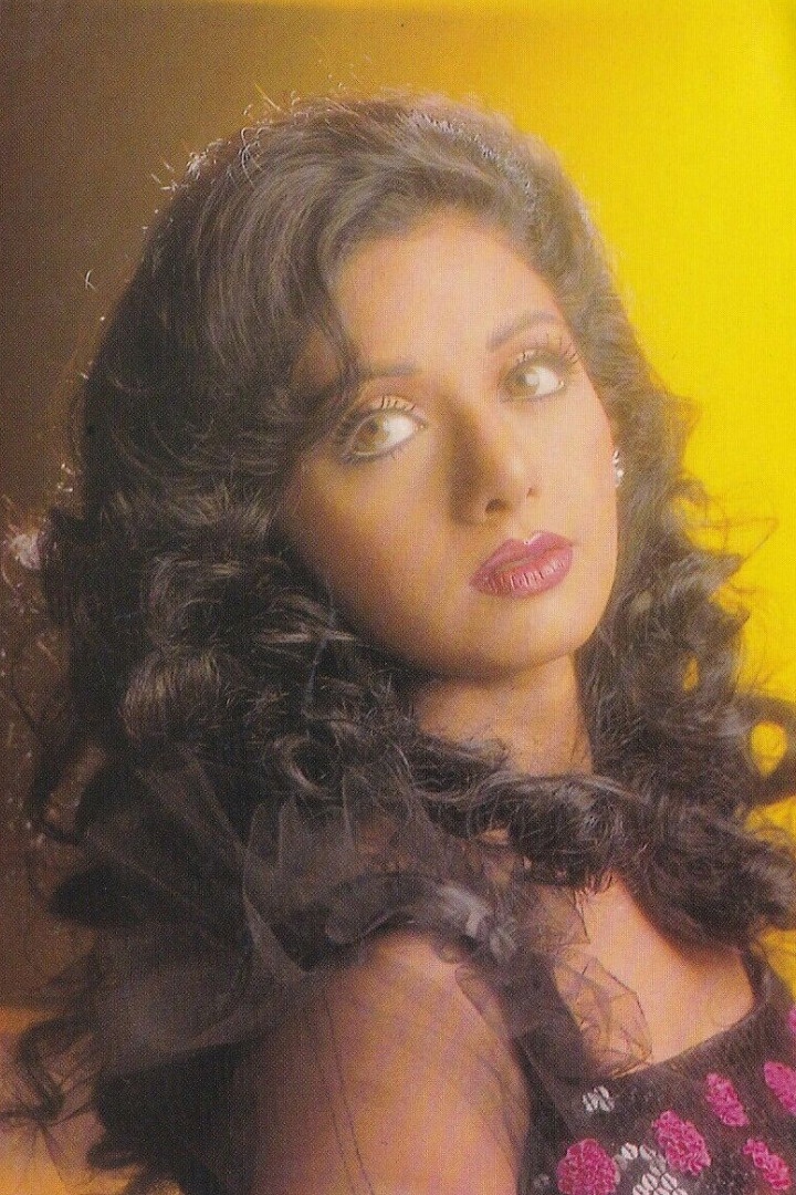 SrideviKapoor's tweet photo. Sridevi's look used in Naaka Bandi.

More at https://t.co/wehNHXRVzL

#Sridevi 
@SrideviBKapoor https://t.co/XIrFJyWYUy