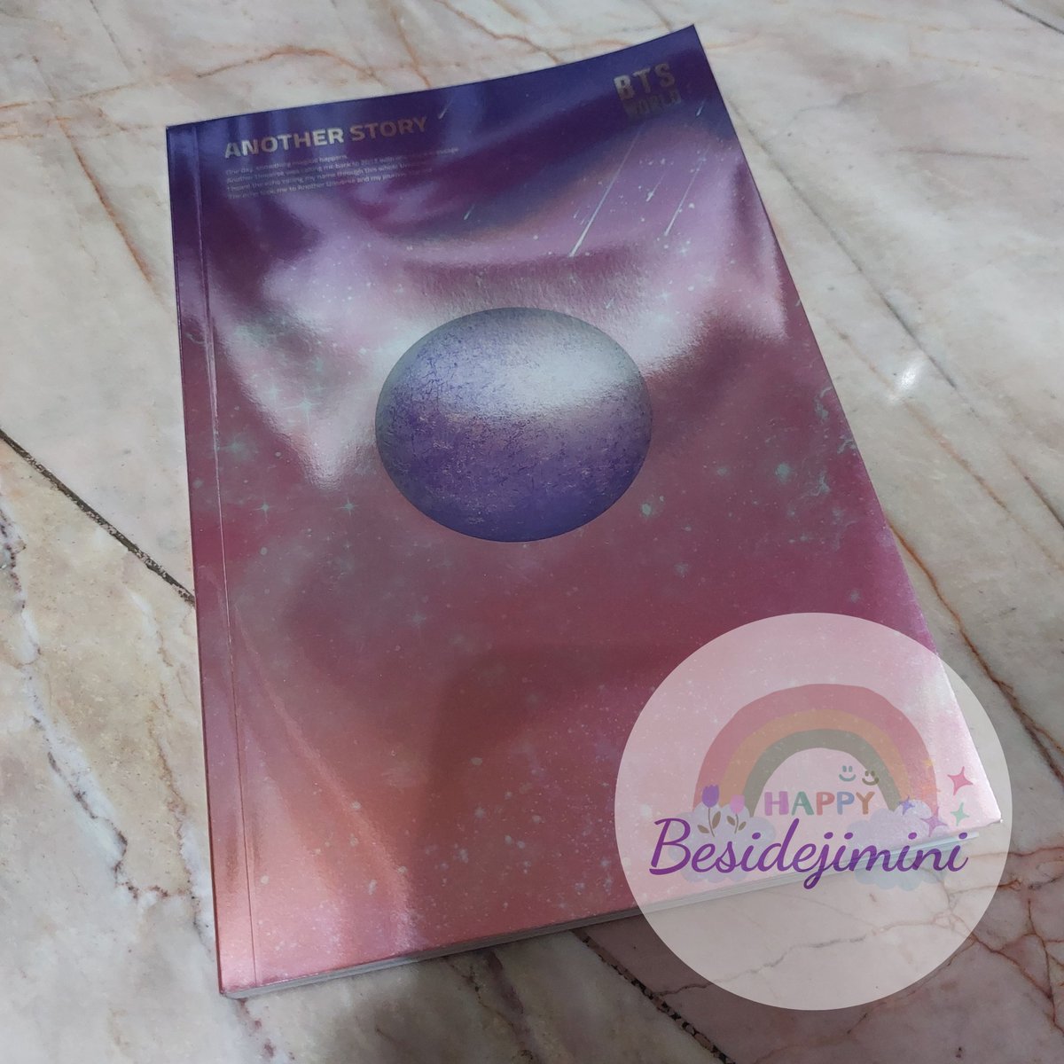 besidejimini's tweet photo. พร้อมส่ง Photobook 

🌈 BTS WORLD - 200 บาท

ค่าส่ง 45 บาท ขนส่งเอกชน
#ตลาดนัดบังทัน #ตลาดนัดรถไฟบังทัน #ขายของสะสมบังทัน #การ์ดบังทัน #ขายการ์ดบังทัน https://t.co/M0bv3Iw5Vk