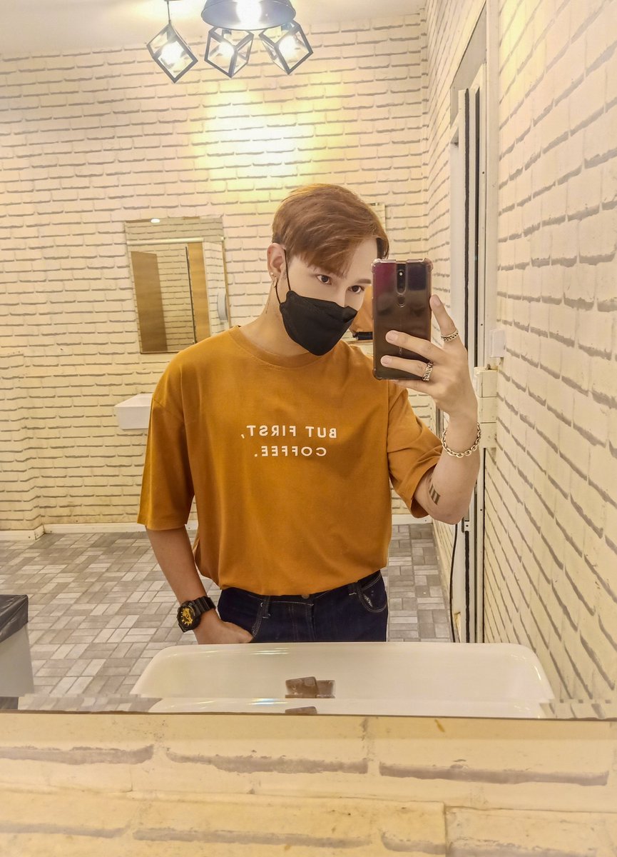 ไม่ขอสู้กับใคร เพราะเราเป็นคนน่ารัก ไม่ใช่นักมวย (◠‿・)—☆