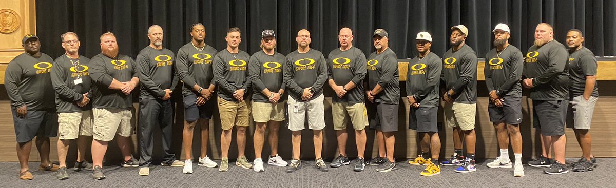 KLEINOAKFB's tweet photo. Thank you to all the parents and big shoutout to @Touchdown_KOFBC for a successful meeting. We appreciate the support and the staff is WAR READY! #OakEm #nOrthcrestmade #OBlock https://t.co/ySRq8SU7SK
