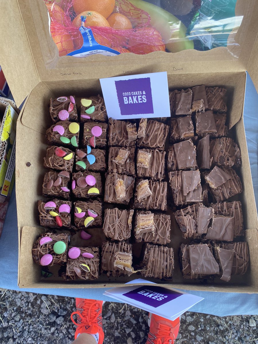 OMG @COCOcakesandbakes - beautiful brownies!! Thank you so much for your kind donation of brownies for @BHTsportsfest2022 @monaghan_lizy @Vicky_Perkins47
