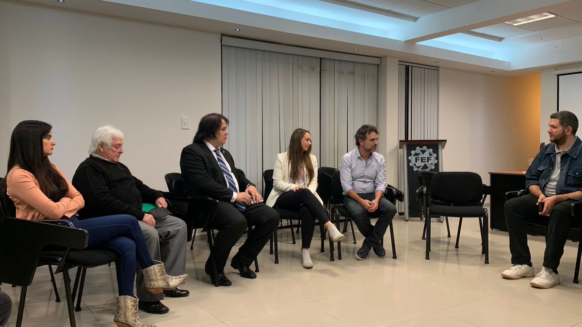 CelePenaPro's tweet photo. Les ofrecimos capacitaciones y les propusimos distintas acciones para conectarse con más PyMEs porteñas. Además, los invitamos a participar de #BAImpulsa, el evento que este año reunirá en la Ciudad a empresas y emprendedores de toda la Argentina. #Formosa @chrisbauab @BApyme https://t.co/vjqvUHm0zJ
