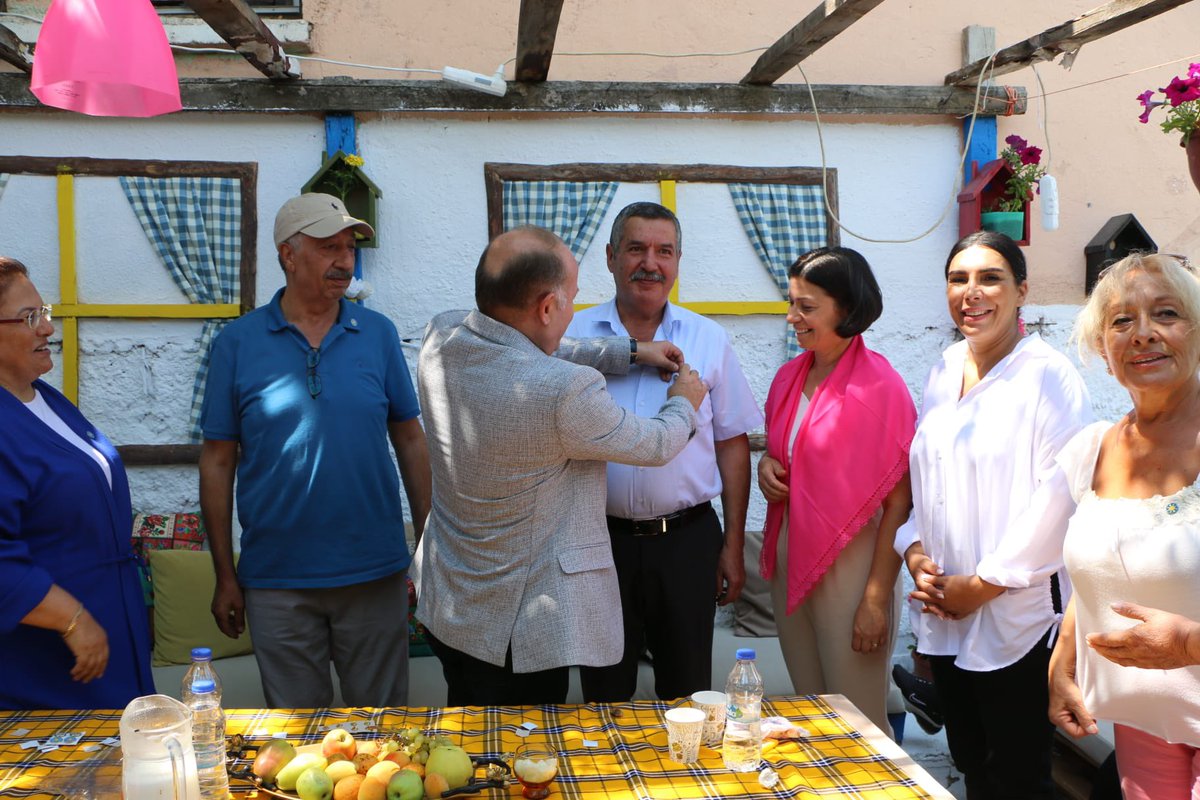 yetkinozturk06's tweet photo. Kadın Politikaları Başkanımız Sn. @avunzileyuksel ve Çankaya İlçe Başkanımız Sn. @KevserOfluoglu  ile birlikte bugün; 
Yakupabdal köyümüzde üye katılım programı gerçekleştirdik.

İYİ ailemize yeni katılan üyelerimize ev sahipliği yapan @DeryaDogan0606 
Başkanıma teşekkür ediyorum https://t.co/FsIjK0Rywv