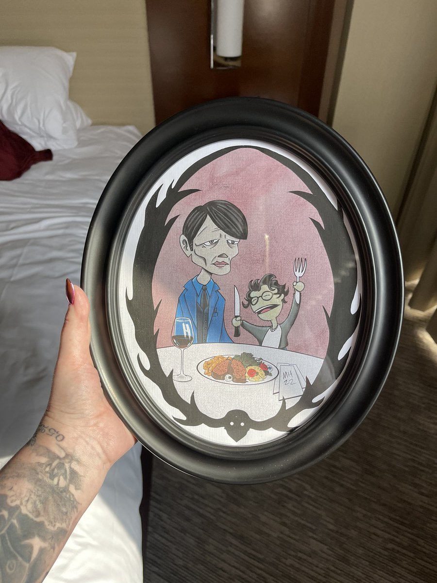 Ofc I needed to get the one #hannibal thing at Flashback weekend 😊