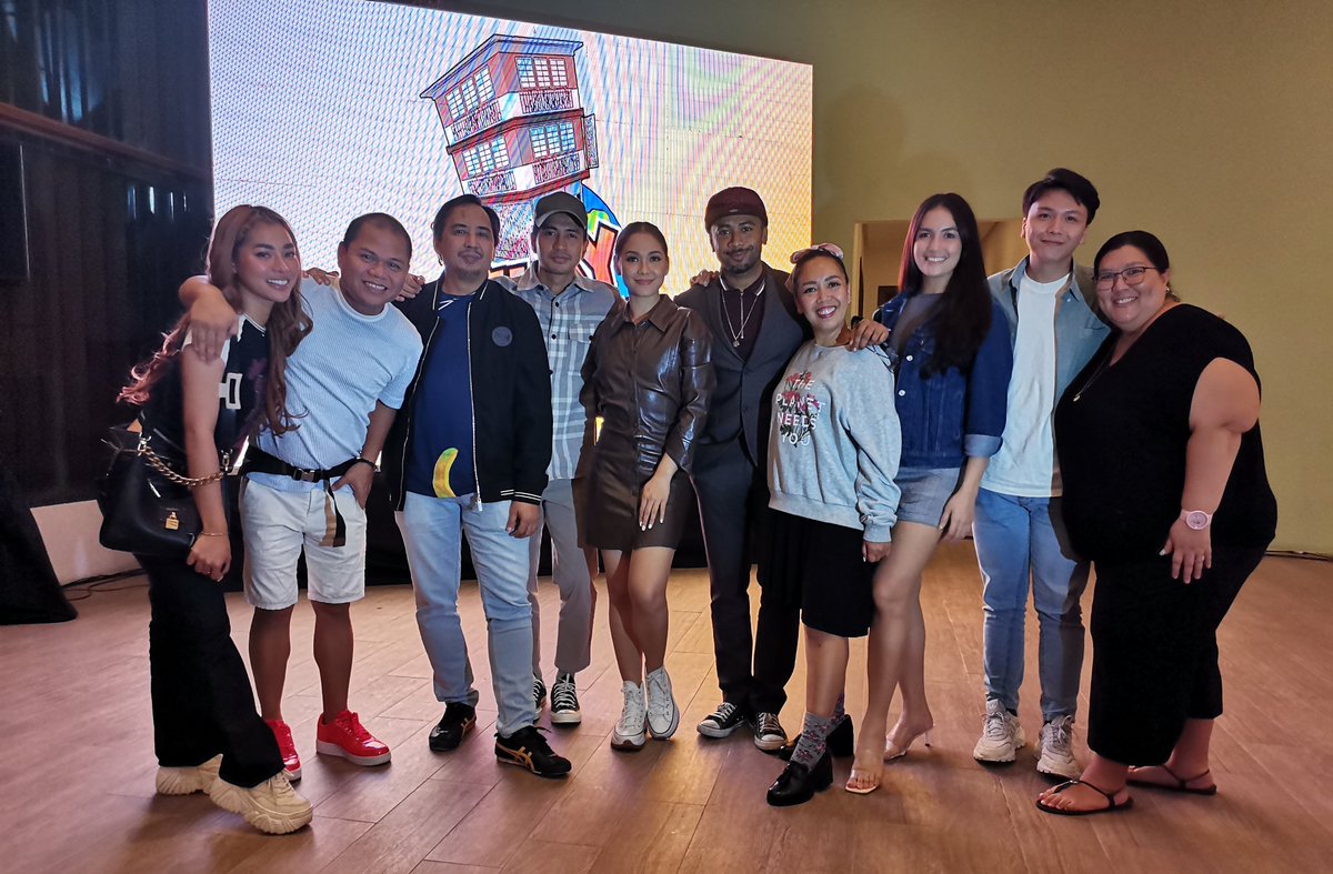 News5PH's tweet photo. Nagsimula na ngayong gabi ang MAJAsayang kuwento ni LabLab Asuncion at ng kaniyang mga borders sa #OhMyKorona.
Makisaya sa OhMyKoronaTV5 tuwing Sabado, 7:30 p.m. sa #WeekendTripTV5.
#IBAngSayaPagSamaSama @dprincessmaja
#IBAsa5 https://t.co/7zfKc4MxMz