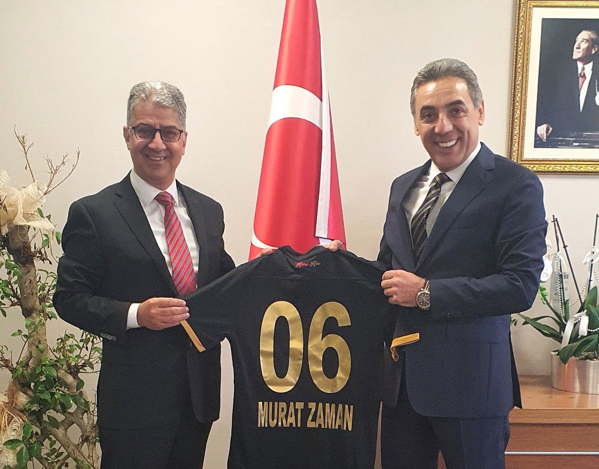 Başkanımız Çankırı’dan, Hazine ve Maliye Bakan Yardımcısı Zaman’a Ziyaret

Başkanımız Talip Çankırı, Hazine ve Maliye Bakan Yardımcısı Murat Zaman’ı makamında ziyaret etti. 
Link
⬇️
genclerbirligi.org.tr/baskanimiz-can…