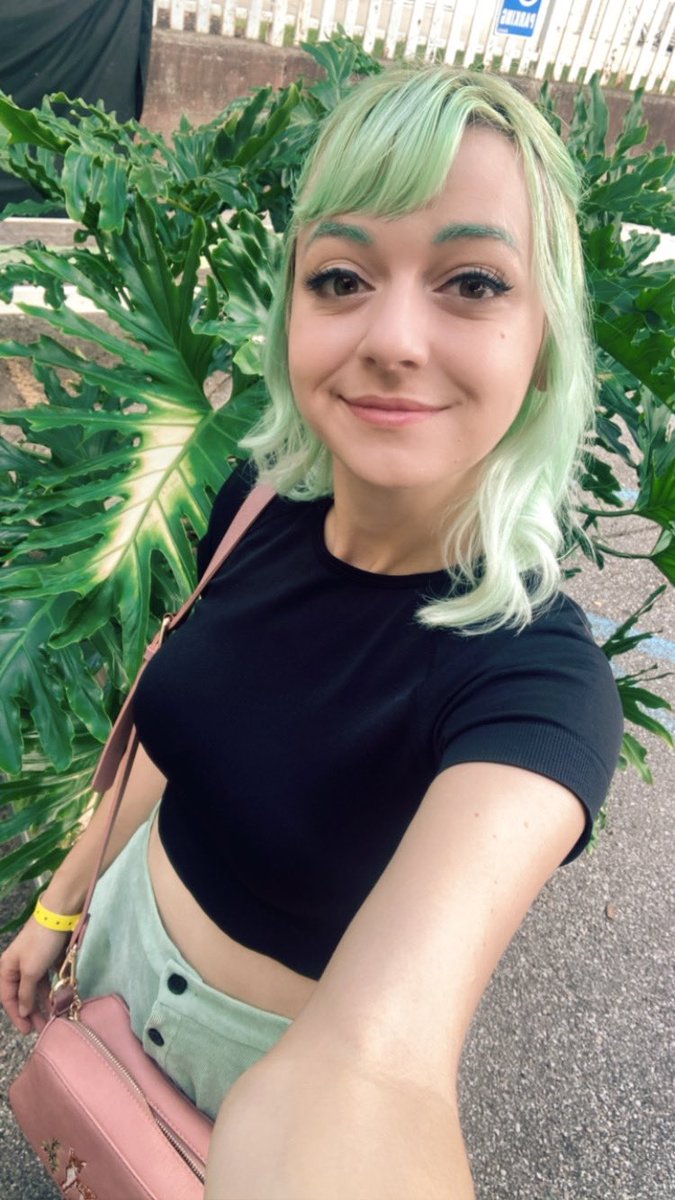 Ginny Di 🌷 she/her on Twitter "I keep to take pictures at