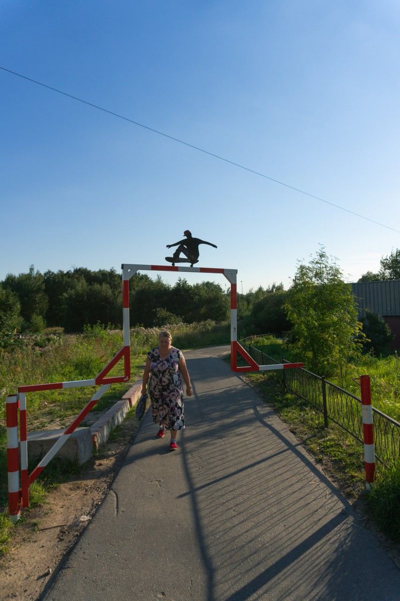 сука эти ворота в буграх просто произведение искусства 🥲