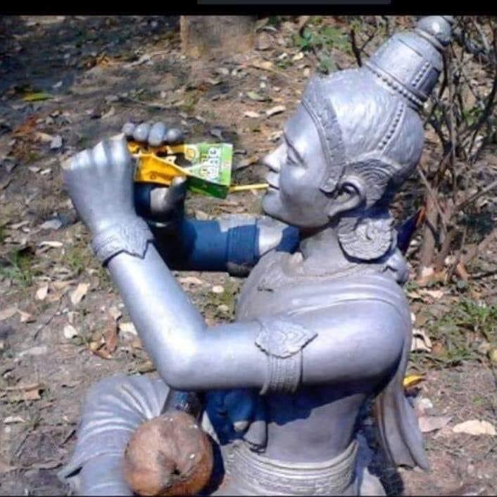 พระอภัยเป่าปี่นานไป คอเลยแห้ง