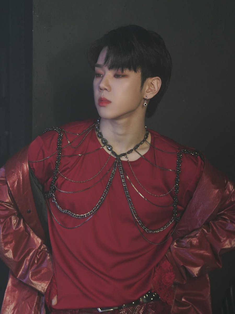 PhiBall_Choice's tweet photo. 🦁 Day 1: #KBK_WEEK
Question: Which Boy is the Best of them all?
answer: of course Kim Byeongkwan!! 😌🧡
QRT with your favorite pictures of Byeongkwan
#ChoiceFandom
#CHOICE
@official_ACE7 #ACE #에이스 #김병관 https://t.co/chJcXFfMHD