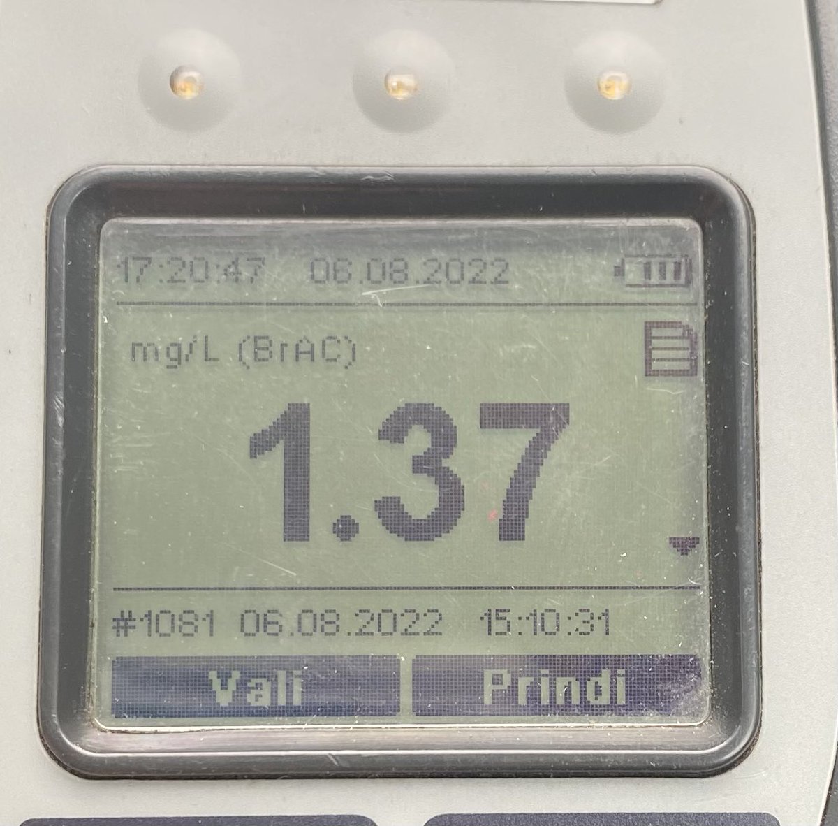VKagonen's tweet photo. Esimene Ironmani võistluspäev on läbi. Olime täna ka radade lähedal ja valvasime korda. Statistika teeb kurvaks. Kokku kõrvaldasime liiklusest 7 juhti, kes tarvitasid enne rooli minekut alkoholi. Ühe juhi suhtes alustasime lausa kriminaalmenetlust.
Alkohool ja rool ei käi kokku! https://t.co/xTdHYRKQek