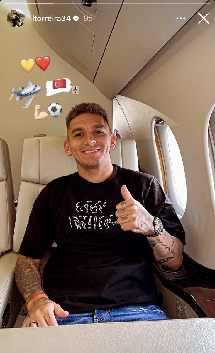 Lucas Torreira, İstanbul’a doğru yola çıktı.