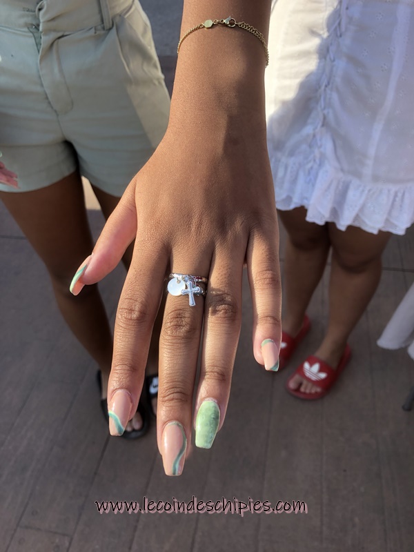 lecoindeschipi1's tweet photo. lecoindeschipies
https://t.co/qlBozVO86C
Encore une gentille cliente qui se prête à la pause photo avec la bague qu'elle à choisi.... on adore !
Demain rendez vous à Piraillan sur le marché https://t.co/KJ5zx4c0kj