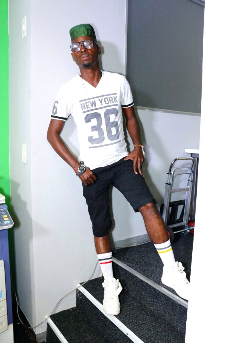 SIMAYEDWA9's tweet photo. #USIMAYEDWA artist from Melmoth.
I album ikhona online store...
#sikhulukile
#Isulumane_lasemelmoth
Njomelwane Nawe umkhulu
#PreyMovie
#PremierLeague
#brunardo.
#Kasarani
#maskandi
#sgiyangengoma https://t.co/nWOxKwW3Sm