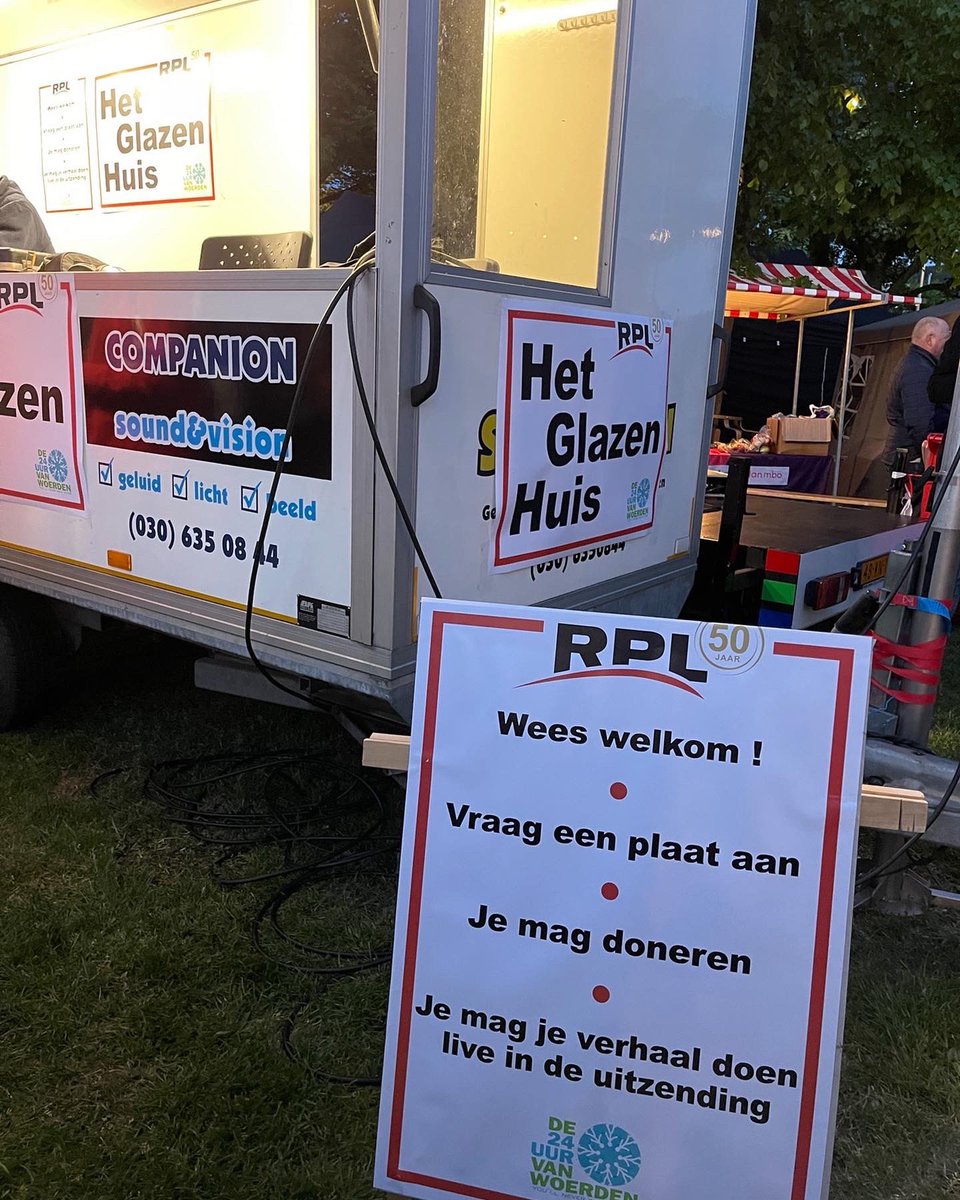 De24uur's tweet photo. RPL radio en RPL TV waren live bij de 24 uur aanwezig. Ze zonden live uit, er was een livestream voor de mensen thuis en vanuit het glazen huis konden mensen verzoeknummers aanvragen!
Alle toppers van @RPLWoerden bedankt 🙏🏼 #rplwoerden #woerden #de24uurvanwoerden https://t.co/xrXQAO30vt