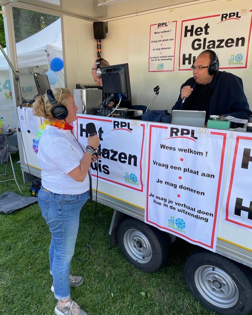 De24uur's tweet photo. RPL radio en RPL TV waren live bij de 24 uur aanwezig. Ze zonden live uit, er was een livestream voor de mensen thuis en vanuit het glazen huis konden mensen verzoeknummers aanvragen!
Alle toppers van @RPLWoerden bedankt 🙏🏼 #rplwoerden #woerden #de24uurvanwoerden https://t.co/xrXQAO30vt