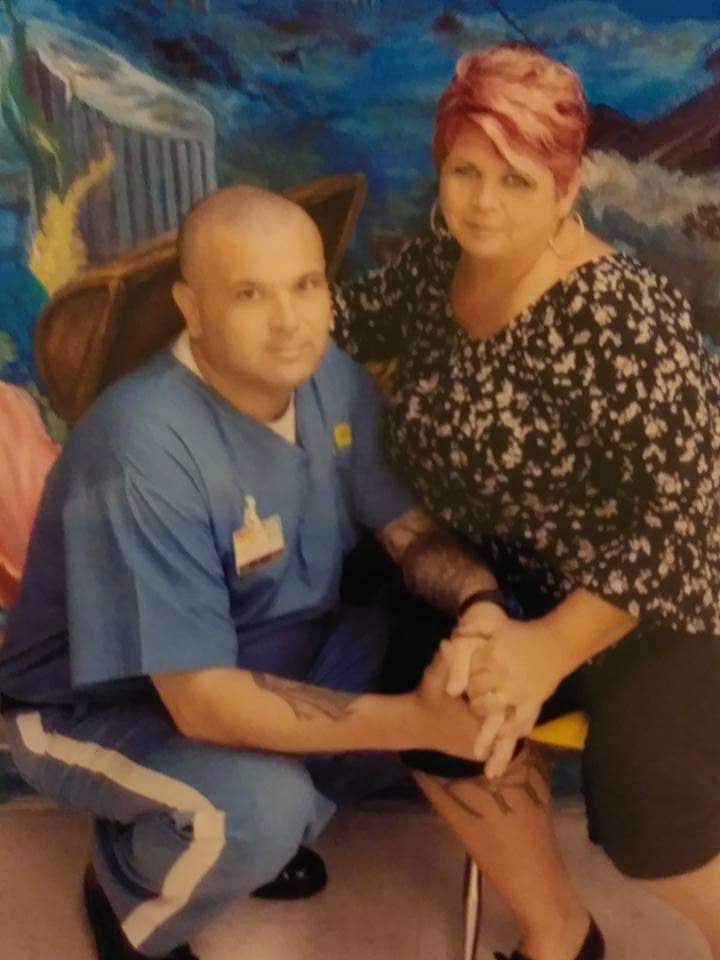 vohnsgurl17's tweet photo. Ricky Dixon will be visiting Tomoka CI Thursday. We should flood that prison with #visitsmatter signs and shirts. Stop being silent let your voice be heard. The time for quietly expressing your opinion we are in the fight of our life. #visitation @AnnaForFlorida https://t.co/jmHYqjRumG