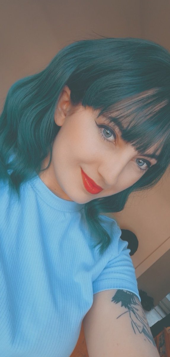 emmy_usagi's tweet photo. When you can't dye your hair "unnatural" colours for work... buy more wigs😌🙌

#cosplayer #wigtest https://t.co/12ceiNJiN8