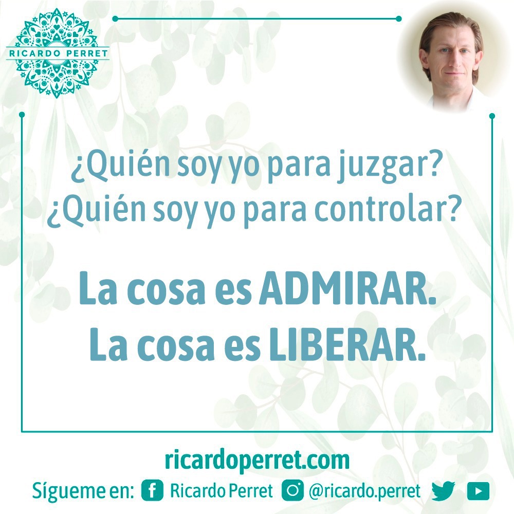 Creer que somos jueces de nuestros padres, de la pareja o amigos es una carga ENORME que llevamos en nuestros hombros. 

Juzgar te da estrés, rabia, decepción y muchas cosas más que no le hacen nada  bien ni a tu cuerpo ni a tu alma.